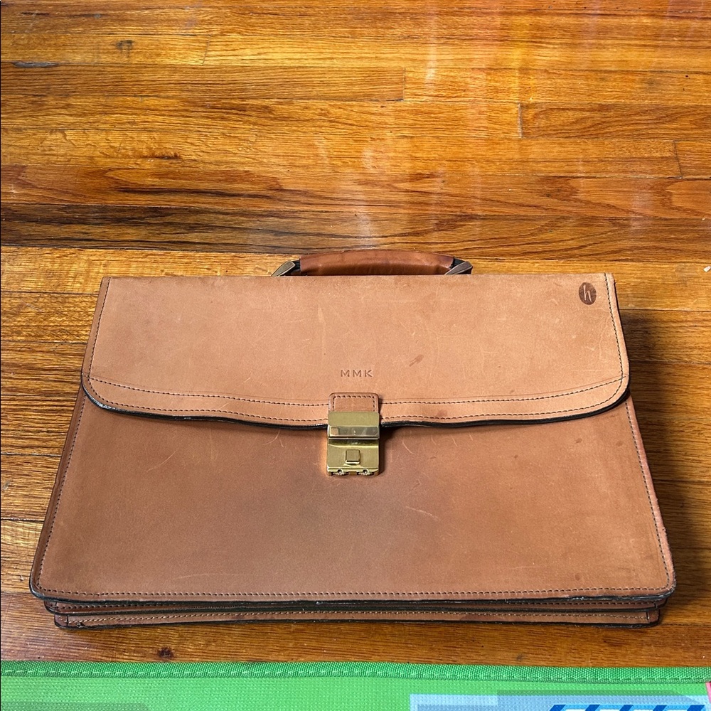 Hartmann MMK Tan Leather Briefcase excellent condition